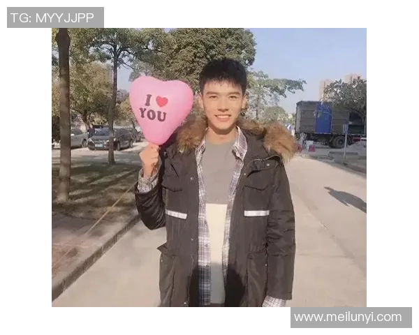 徐杰：从青涩新秀到篮球场上的璀璨明星之路