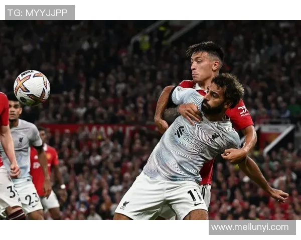 马丁内斯对决亚洲后卫的精彩较量与战术分析