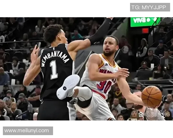 2015年NBA季后赛开拓者与马刺的激烈对决回顾与分析