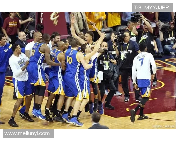 勇士队与太阳队激战第二场13号比赛精彩回顾与分析