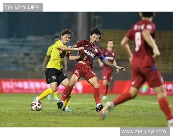 深圳篮球队以68分领跑杯赛积分榜展现强劲实力和团队合作精神